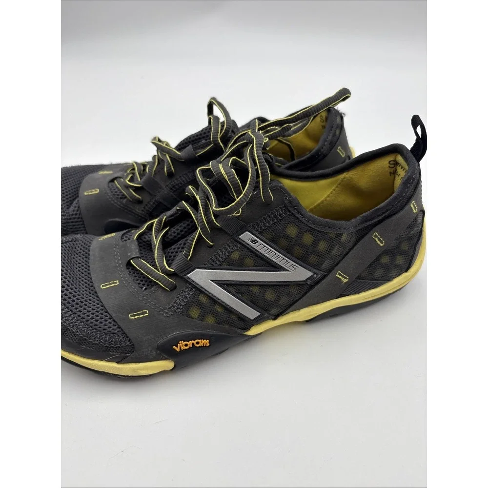 New Balance MT10 Minimus Trail Vibram Barefoot Running Shoes Mens 9 Black Yellow